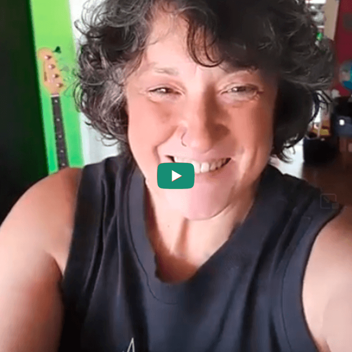 Încarcă clipul video: 